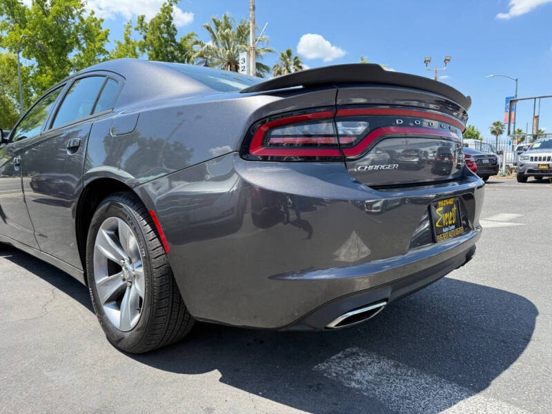 2016 Dodge Charger SXT