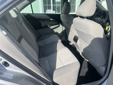 2012 Toyota Camry LE