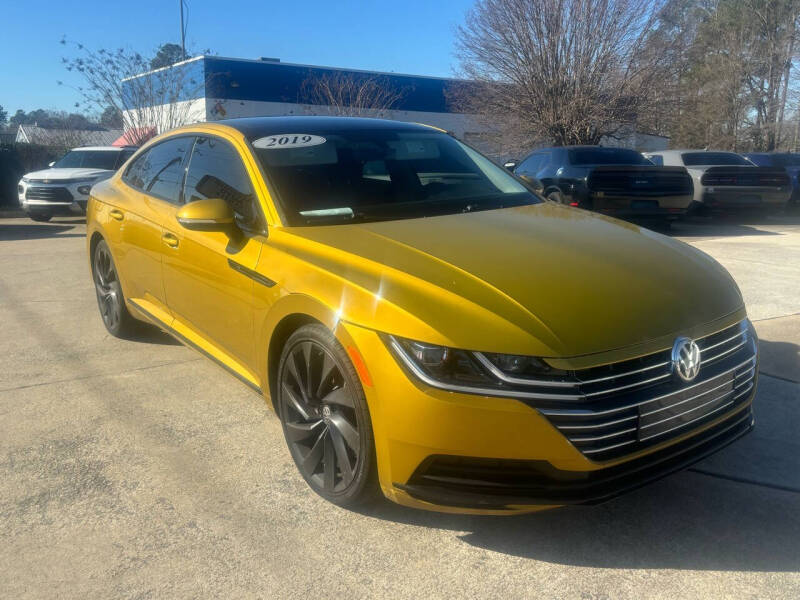 2019 Volkswagen Arteon for sale at Smithfield Auto Center LLC in Smithfield NC