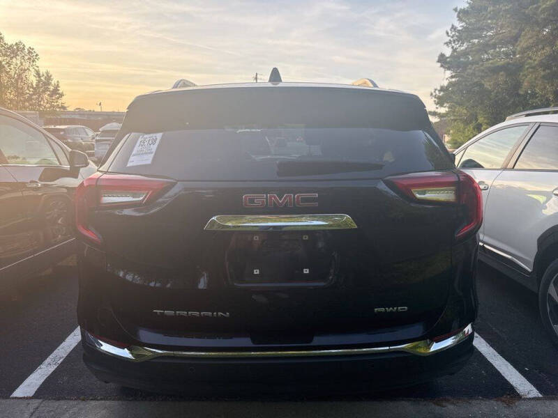 2023 GMC Terrain SLT