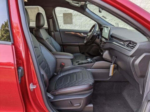 2024 Ford Escape ST-Line Elite