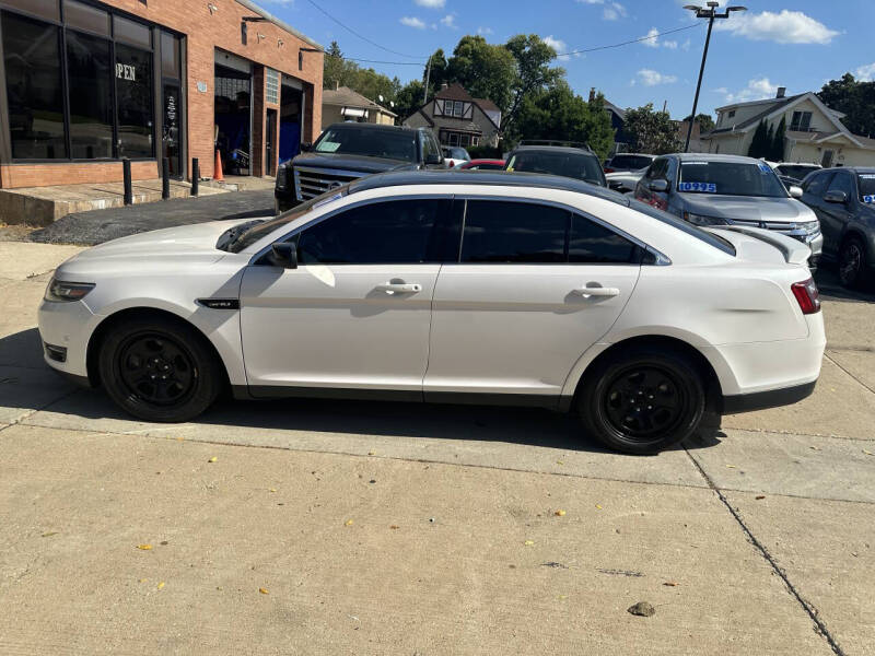 2017 Ford Taurus SHO