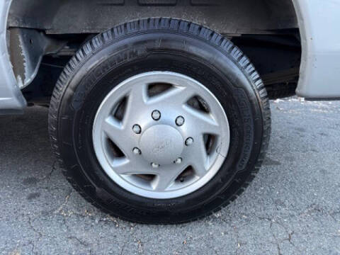 2013 Ford E-Series E-350 SD XLT