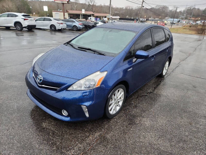2013 Toyota Prius v Five