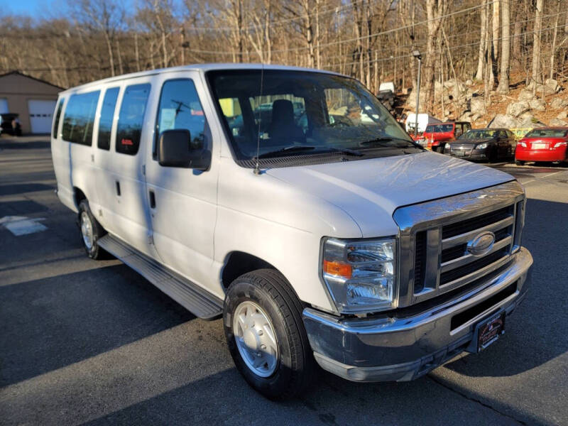 2014 Ford E-Series E-350 SD XLT