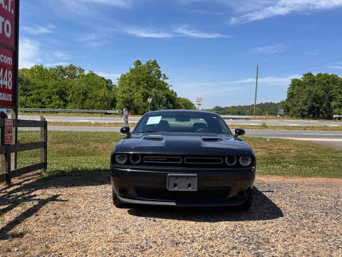 2017 Dodge Challenger SXT