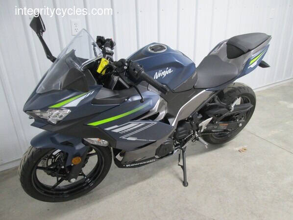 2022 Kawasaki Ninja 400
