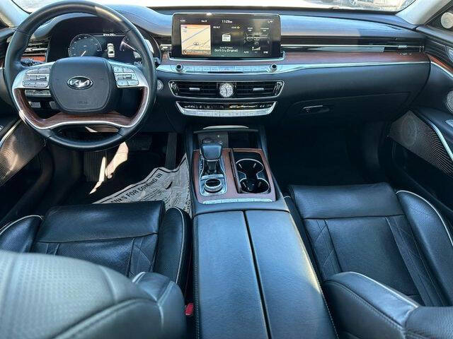 2019 Kia K900 Luxury