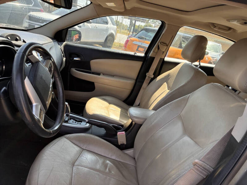 2012 Chrysler 200 Limited