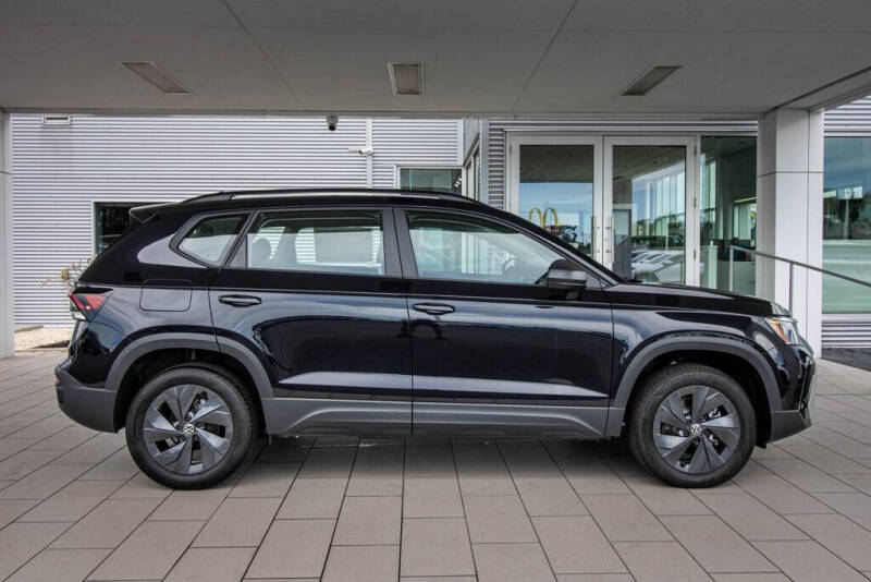 2025 Volkswagen Taos S