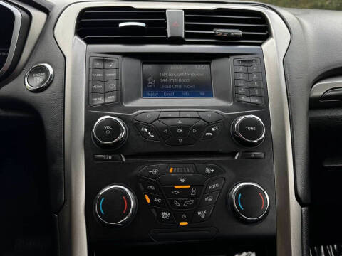 2017 Ford Fusion Hybrid SE