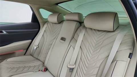 2025 Genesis G80 2.5T Sport Prestige