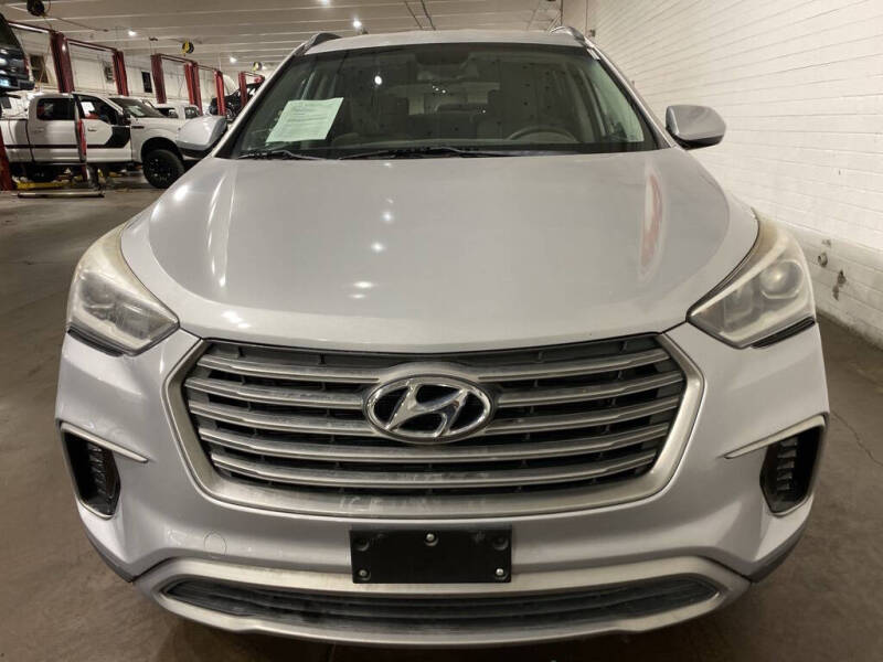 2017 Hyundai Santa Fe SE