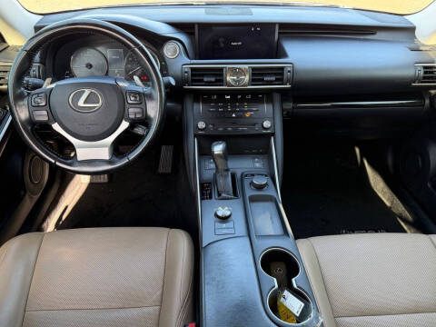 2017 Lexus IS 200t