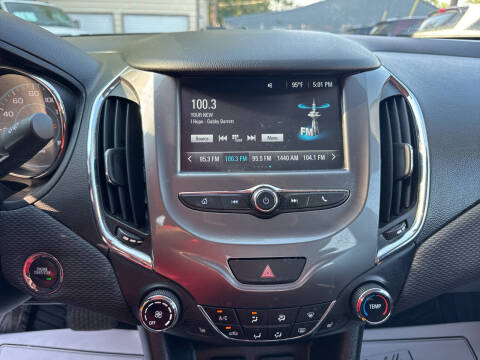 2017 Chevrolet Cruze LT Auto