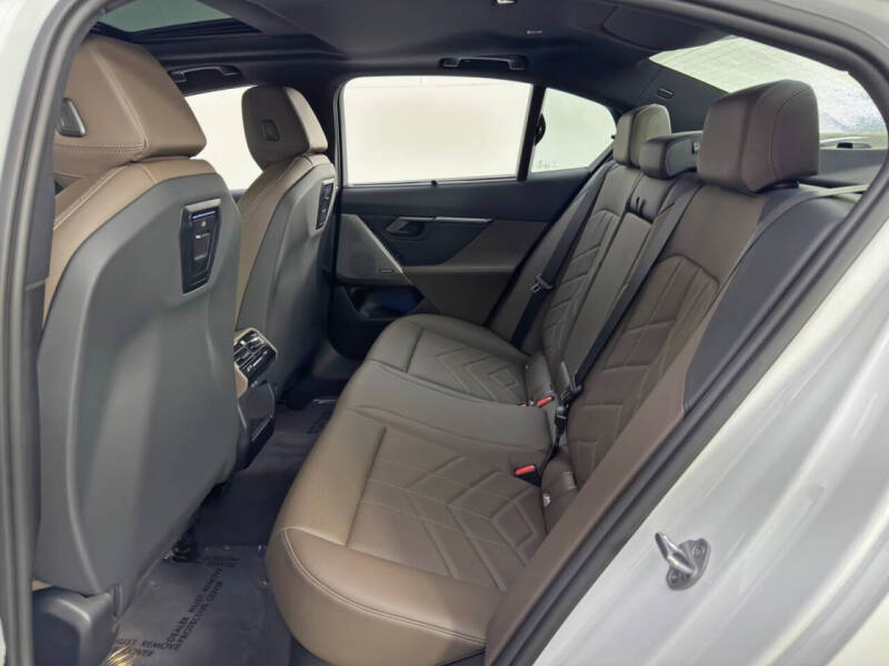 2024 BMW i5 eDrive40