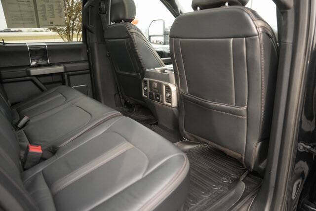 2022 Ford F-450 Super Duty Platinum