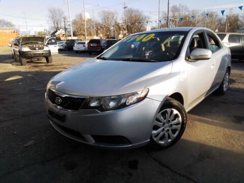 2013 Kia Forte for sale at JJ's Auto Sales in Independence MO