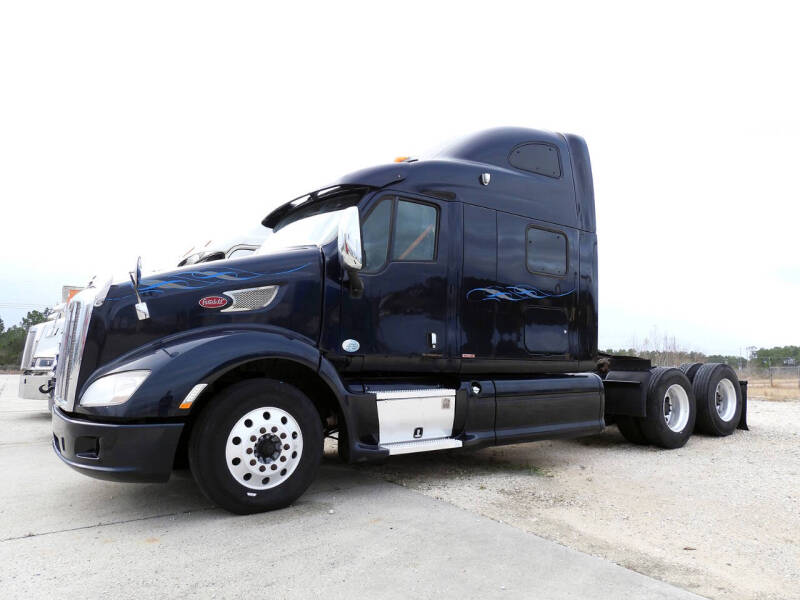 2015 Peterbilt 587