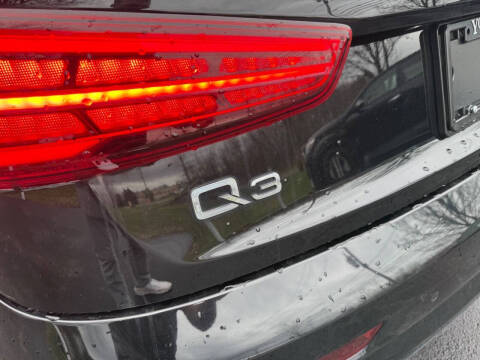 2017 Audi Q3 2.0T Premium Plus