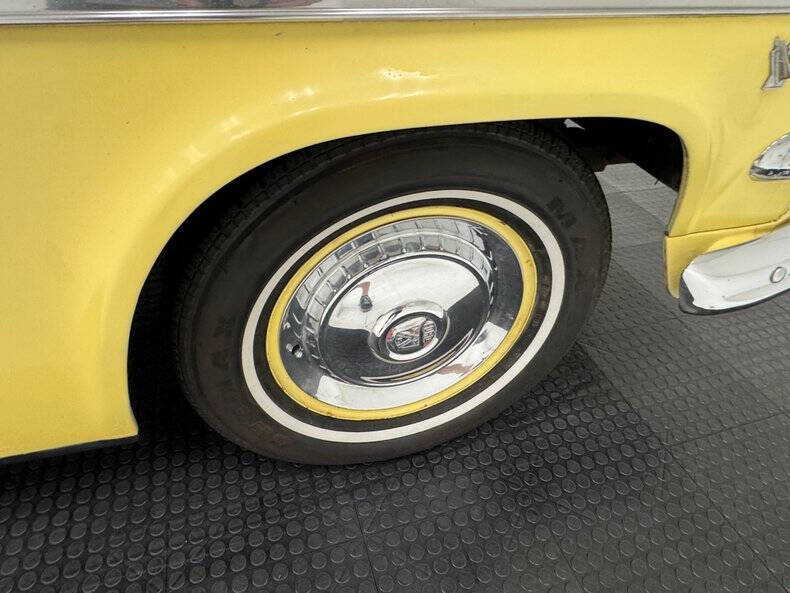 1954 Ford Crestline