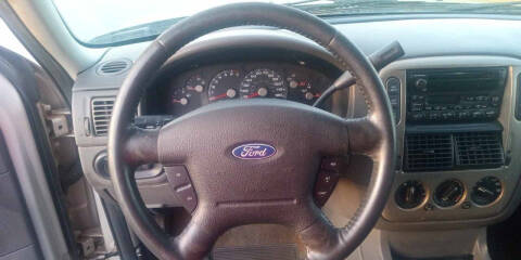 2004 Ford Explorer XLT