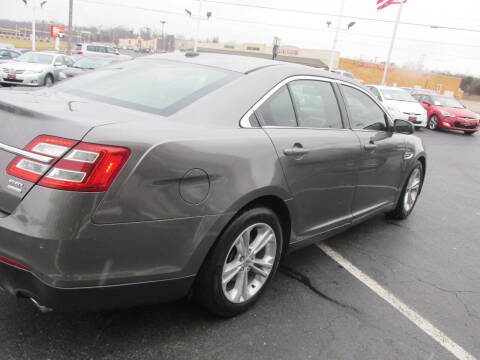 2013 Ford Taurus SEL