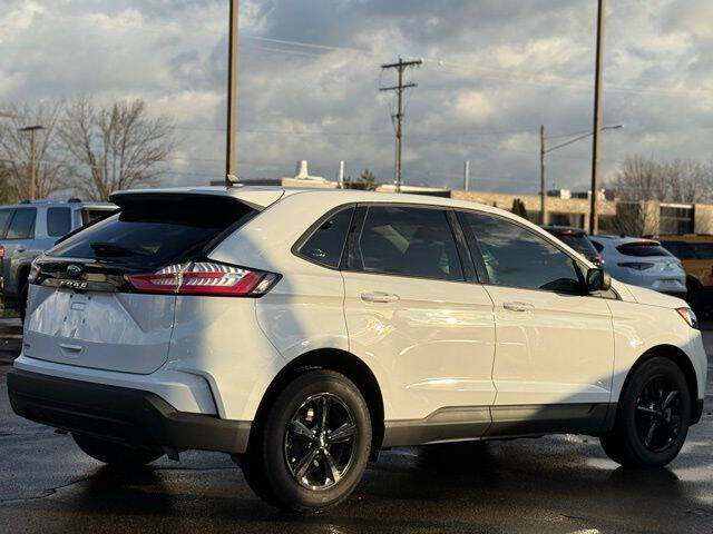 2021 Ford Edge SE