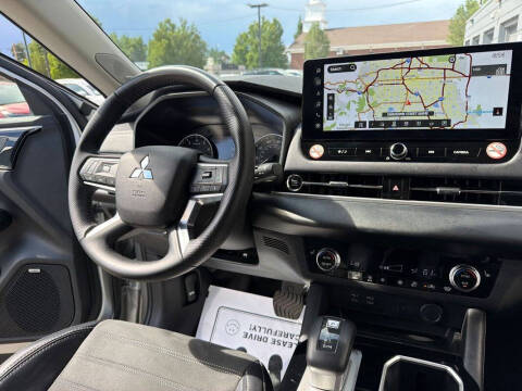 2025 Mitsubishi Outlander