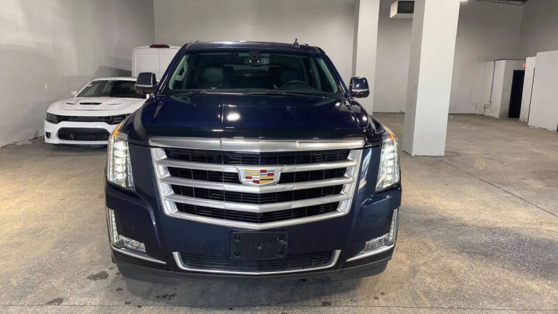 2018 Cadillac Escalade Standard