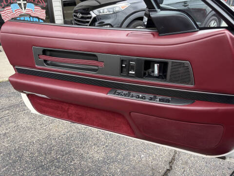1990 Buick Reatta