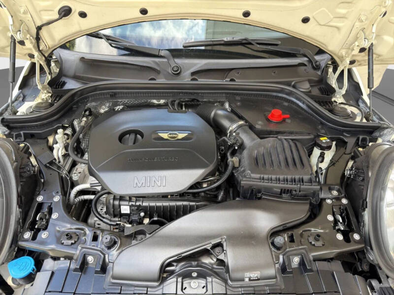2017 MINI Hardtop 4 Door Cooper