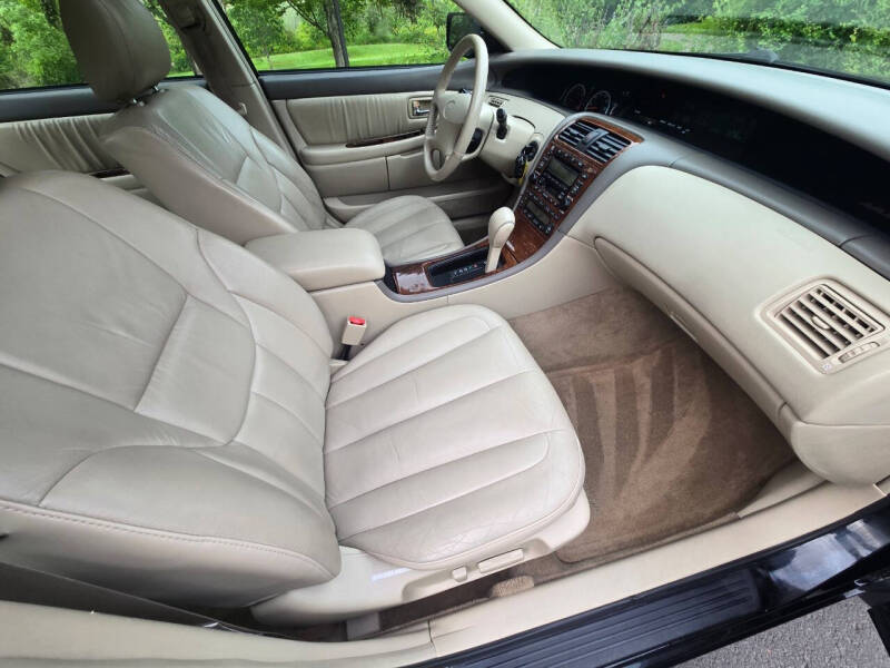 2000 Toyota Avalon XLS BENCH's photo
