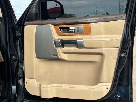 2016 Land Rover LR4 HSE LUX