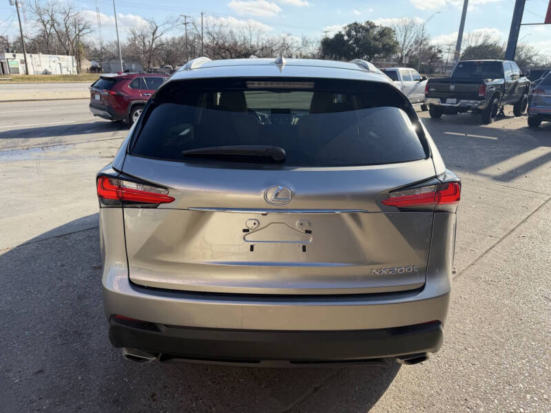 2016 Lexus NX 200t
