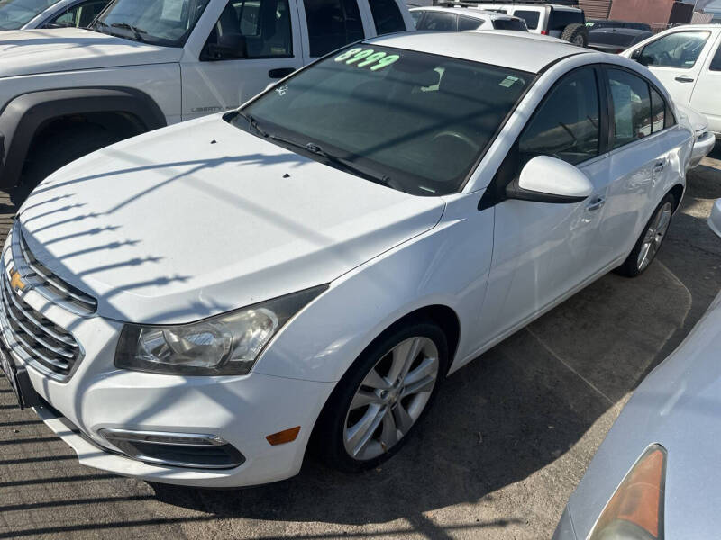 2016 Chevrolet Cruze Limited LTZ photo 2