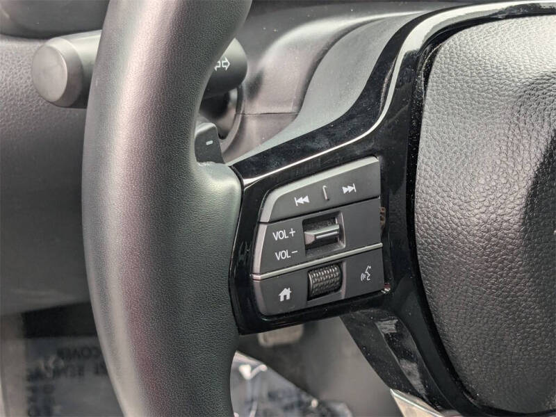 2024 Honda Pilot EX-L w/Rear Captain's Chairs