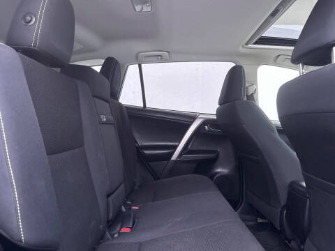 2017 Toyota RAV4 Hybrid XLE