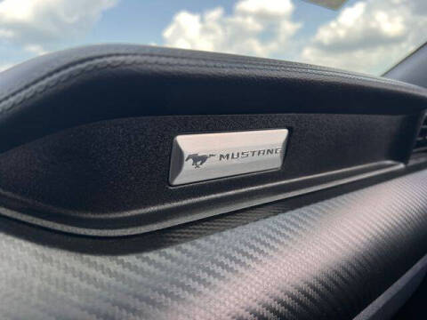 2021 Ford Mustang EcoBoost