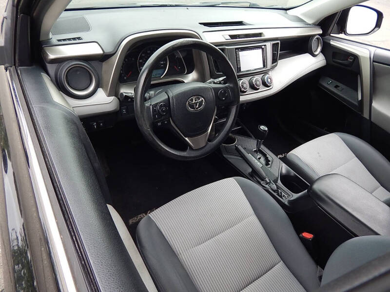 2014 Toyota RAV4 LE