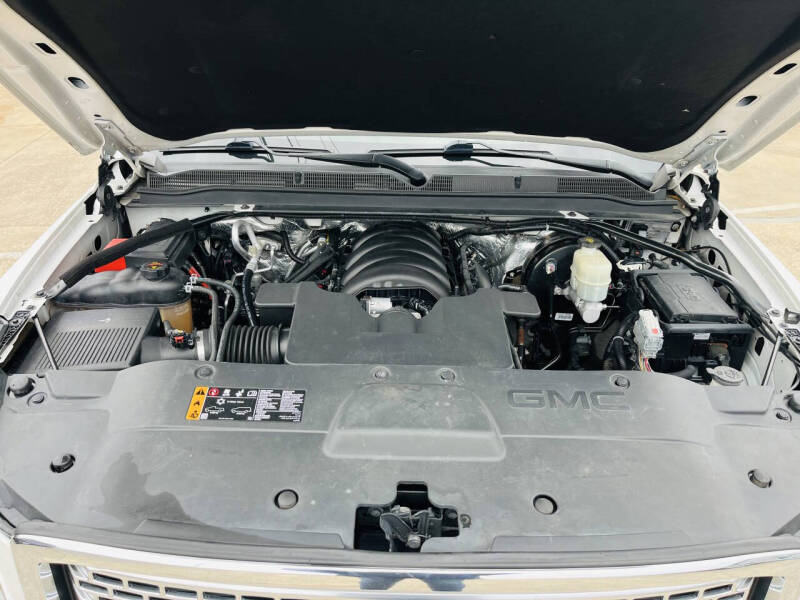 2017 GMC Yukon Denali