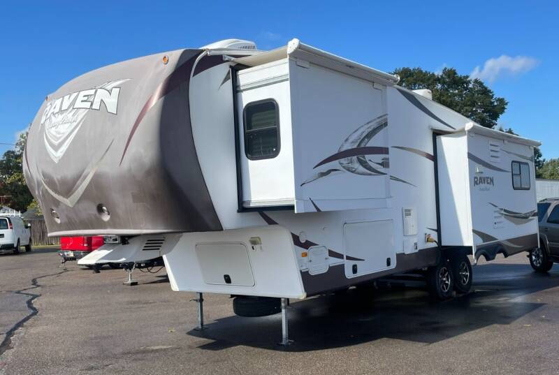 2012 Winnebago Raven for sale at Tri-State Motors in Southaven MS