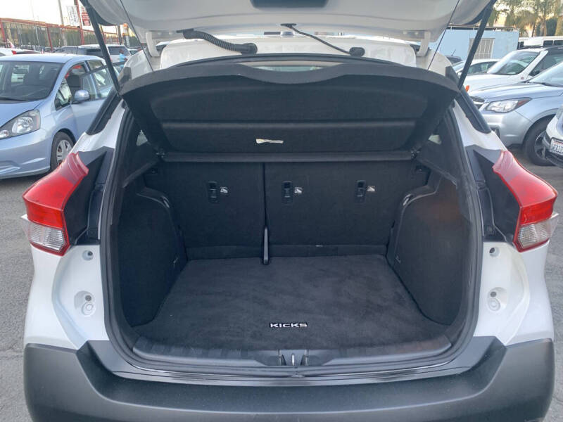 2018 Nissan Kicks SV