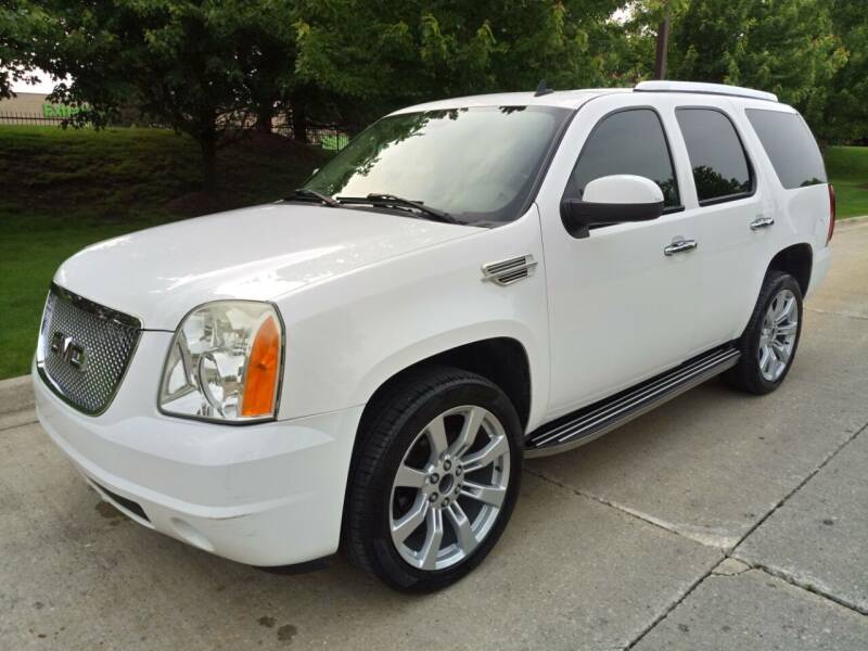 2007 GMC Yukon for sale at Western Star Auto Sales in Chicago IL