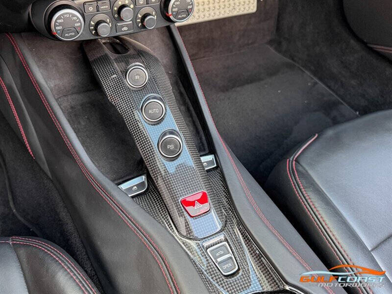 2016 Ferrari California T