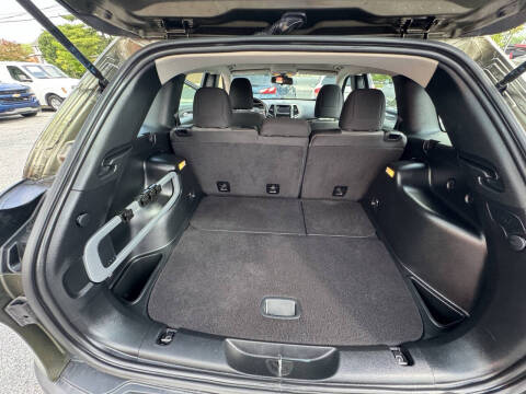2015 Jeep Cherokee Sport