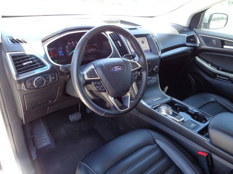 2020 Ford Edge SEL