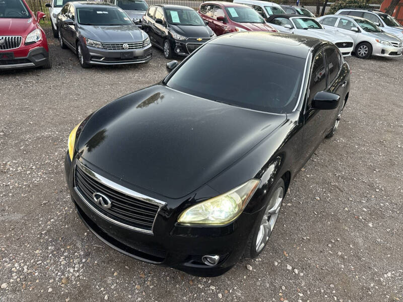 2012 Infiniti M37