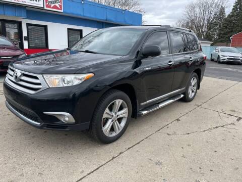 2013 Toyota Highlander for sale at Tom's Discount Auto Sales in Flint MI