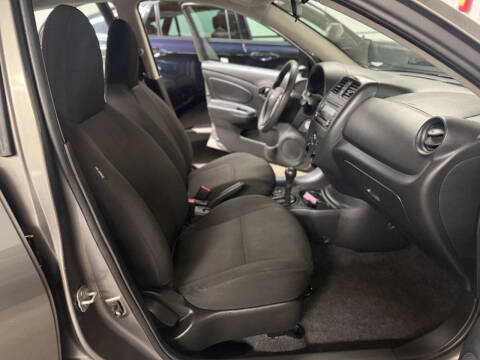 2015 Nissan Versa 1.6 S